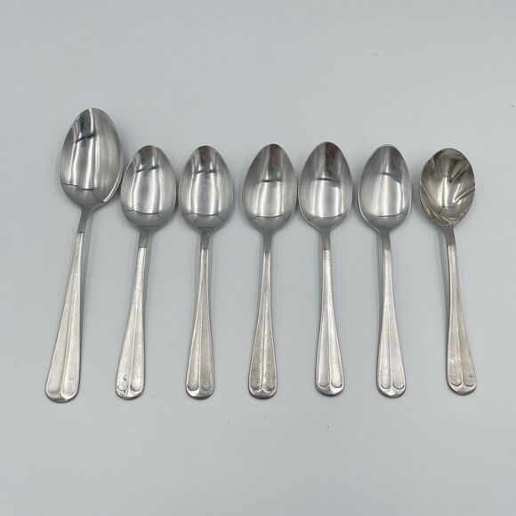 Washington Forge Stainless Spirit of America 7 QTY Spoons Scallop Sugar Teaspoon - Picture 2 of 8